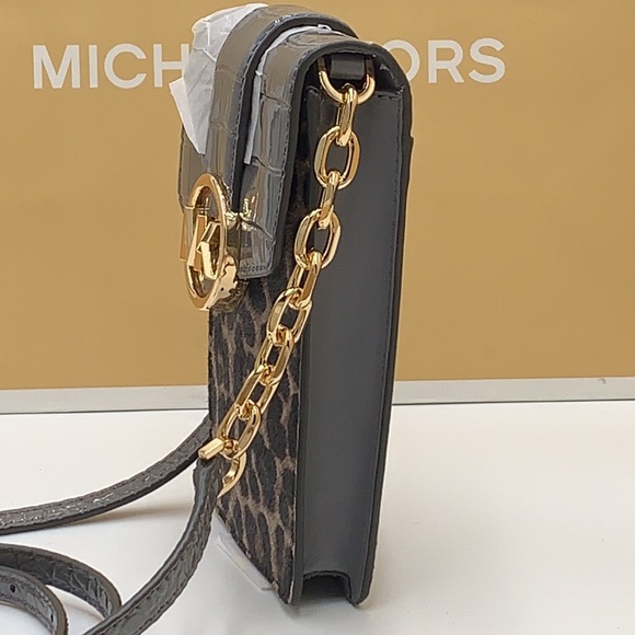 Brand New with Tag
Michael Kors Carmen Small NS Phone XBODY HairCalf Grey Multi - Picture 2 of 16